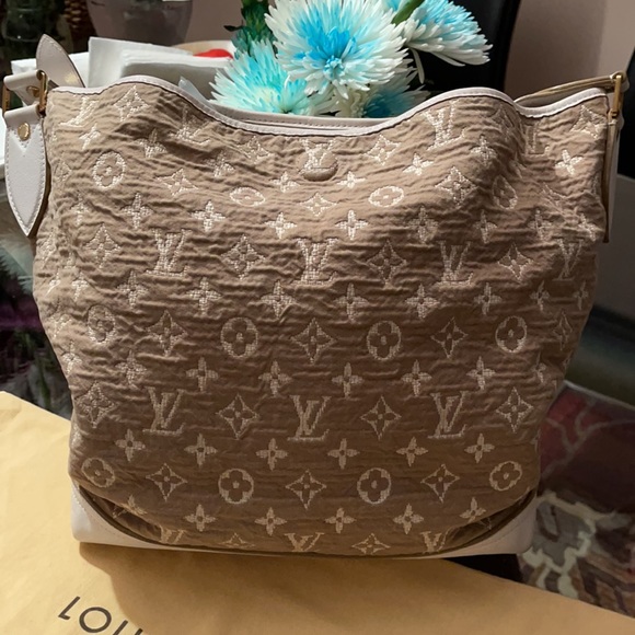 Louis Vuitton Buzas PM Rare Tote - Picture 9 of 11